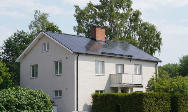 SunRoofs integrerade soltak på klassisk svensk villa
